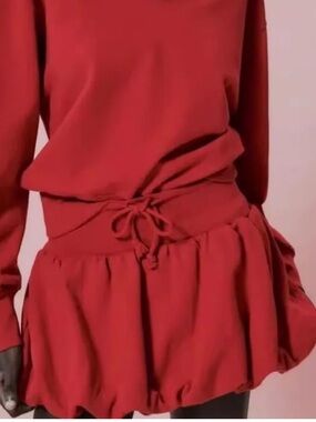 Brand New Zara Red Ballon Skirt
